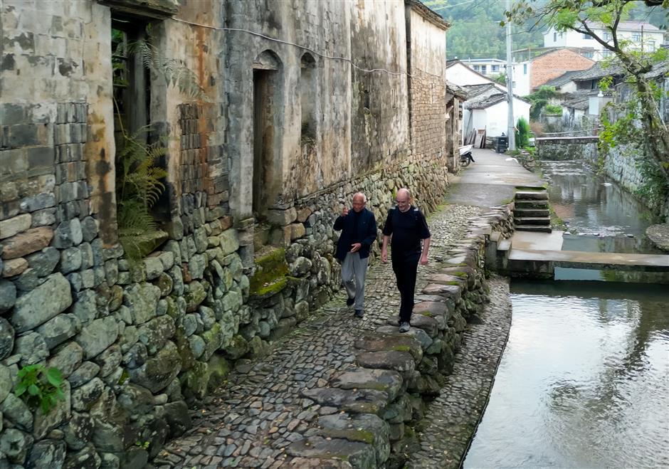Walking Toward a Sustainable Future: Reconnecting Rural China and the Netherlands