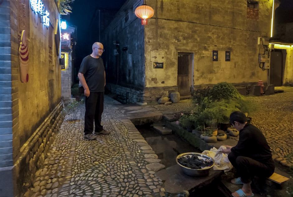 Walking Toward a Sustainable Future: Reconnecting Rural China and the Netherlands