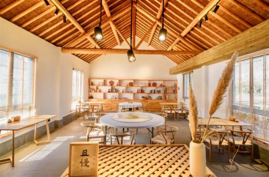 赏飞鸟红叶、品冬日美食……深秋浅冬来郊游吧!