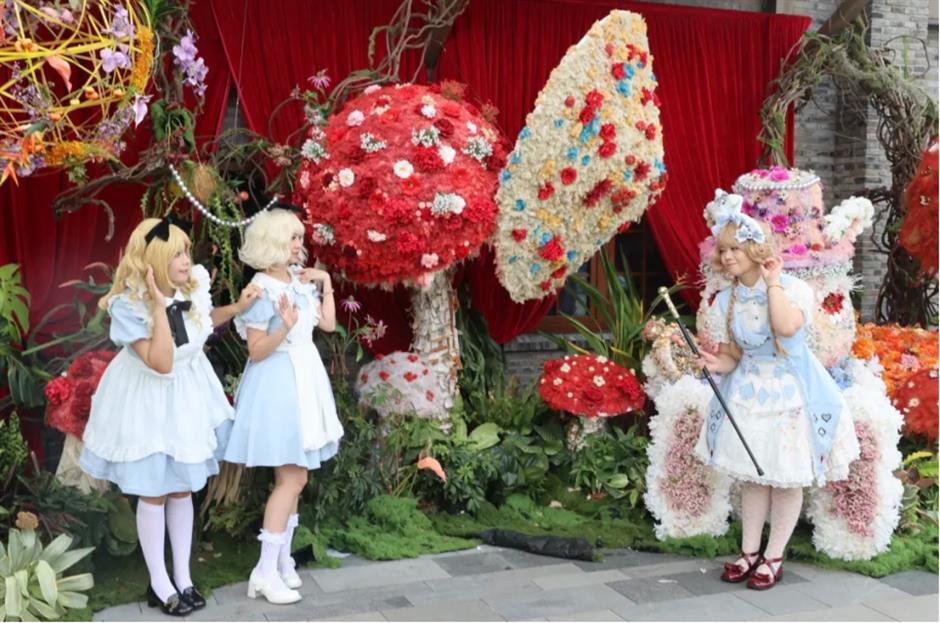 上海市中心惊现爱丽丝梦游仙境!竟然藏在老洋房里→