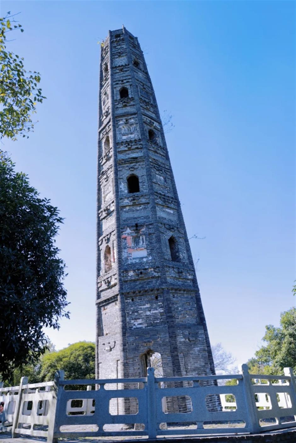 서울은 이 은행나무가 산 속에서 아름다워진 700년 동안의 上海입니다.