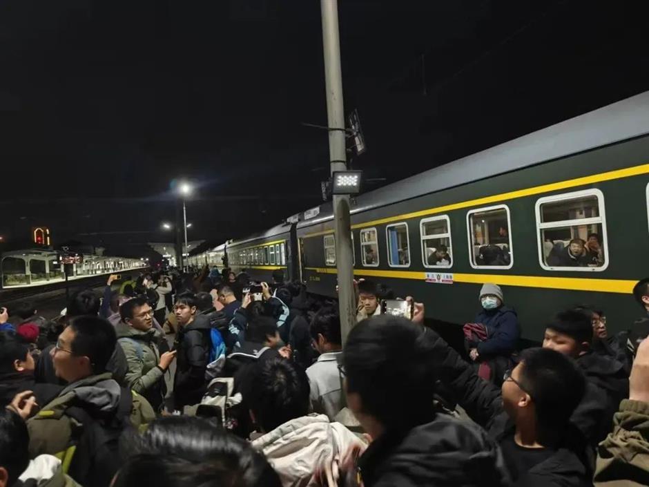 大导演念念不忘的文艺车站,再见是新的开始