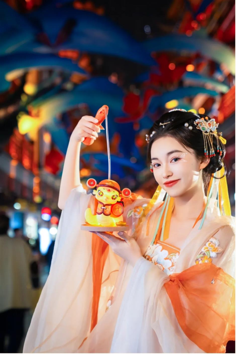 定了!2025上海豫园灯会及30周年特展1月1日闪亮登场