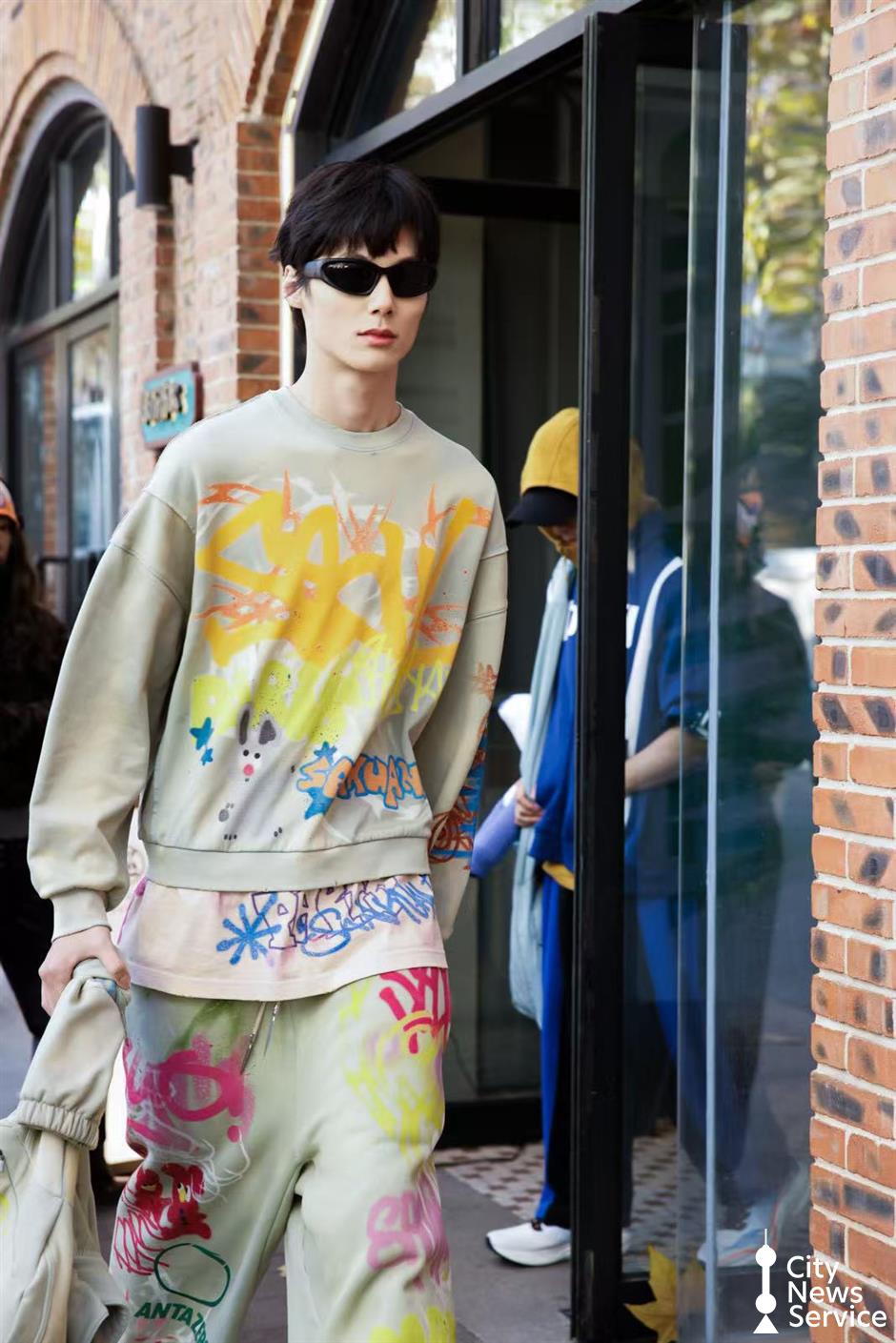 Wukang Road fashion show features recycled clothes