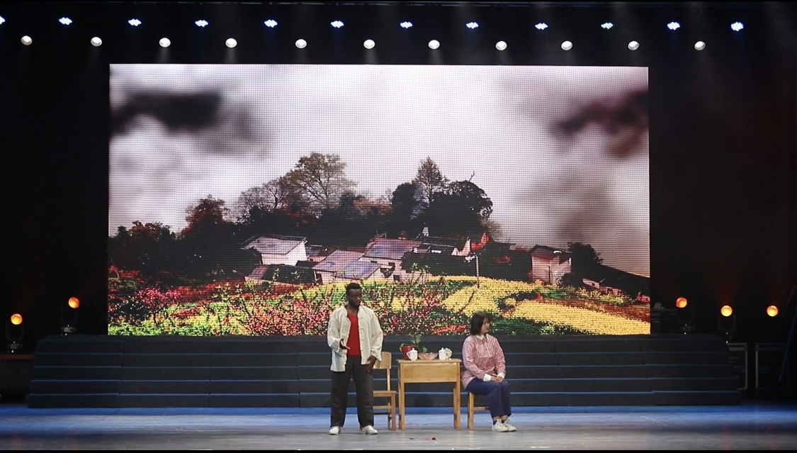 古くから伝わる地域の演劇芸術が外国人への魅力を増している
