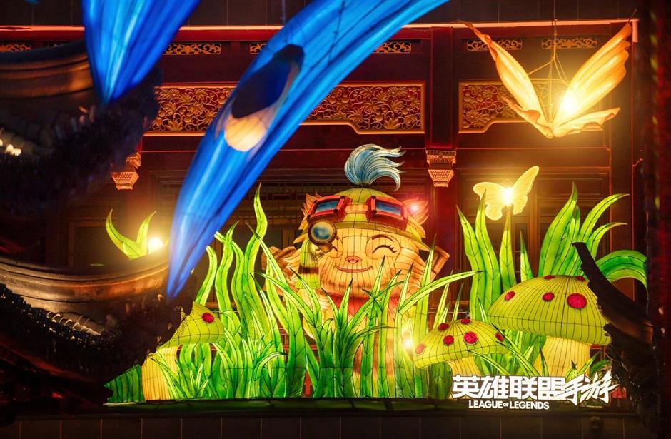 品一碗人間煙火 | 喜迎新年!2025豫園燈會亮燈