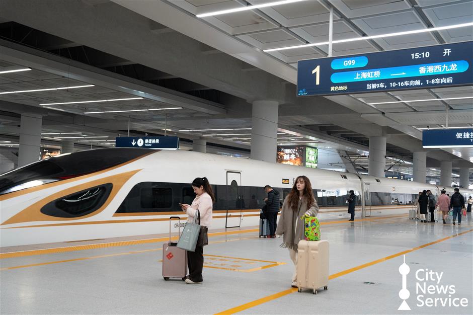Shanghai-HK high-speed train: Riding the rails in style and fast