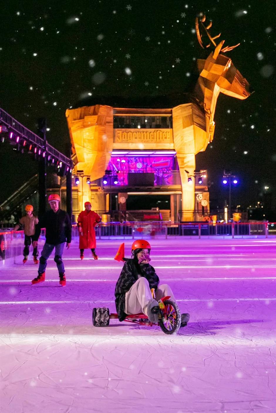 大降溫!上海的冰雪場也捲起來了