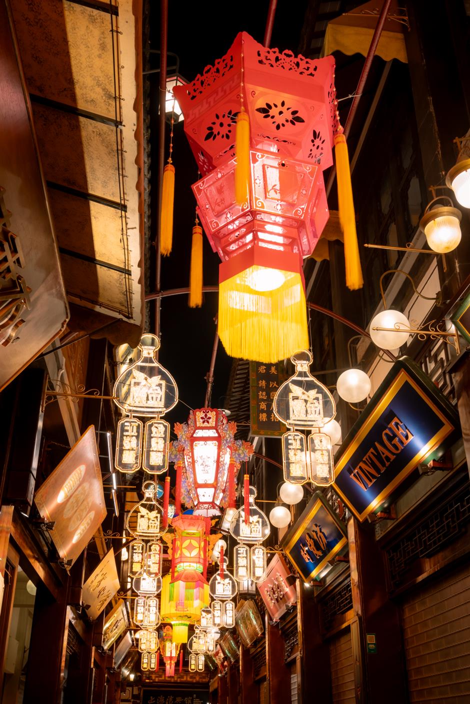 2025豫园非遗大集启幕,全国50余个非遗项目齐聚喜迎非遗版春节