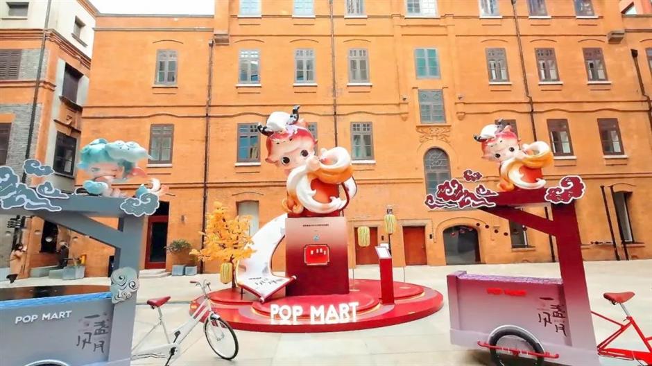 外滩这个超出片地标,新年氛围已达100%!