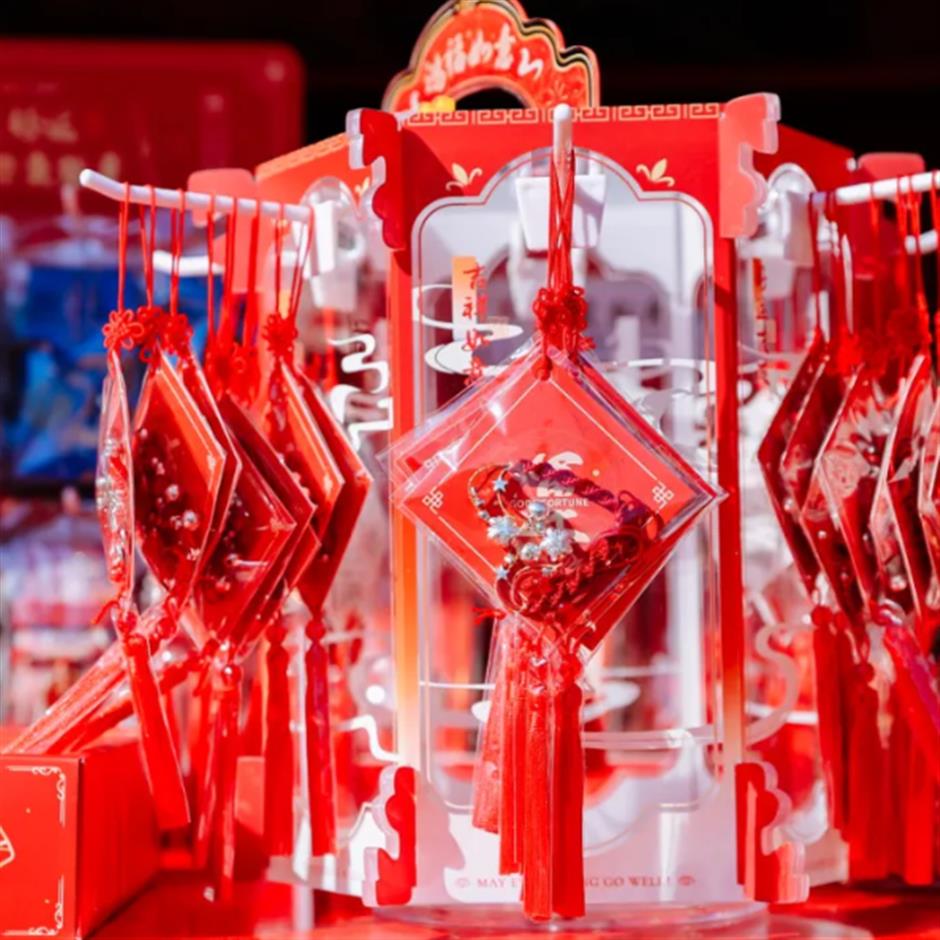 外滩这个超出片地标,新年氛围已达100%!