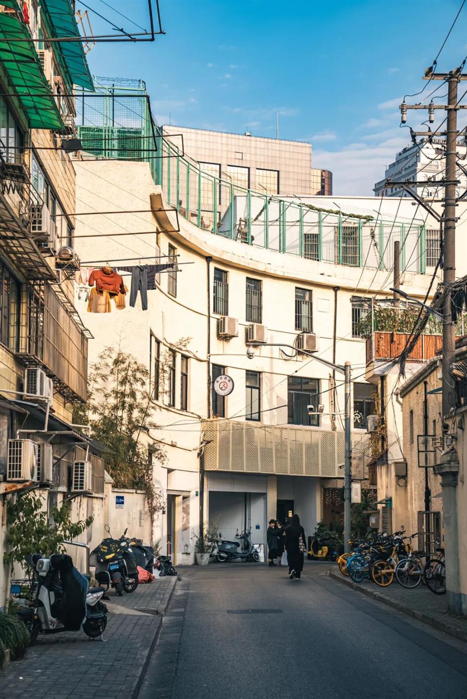 免费拍出电影感大片、超多网红小店!就在上海市中心这个街区→