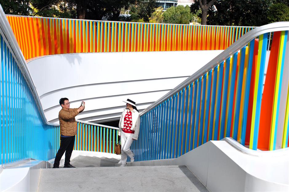 Explore the wonders of urban tourism in Shanghai at North Bund