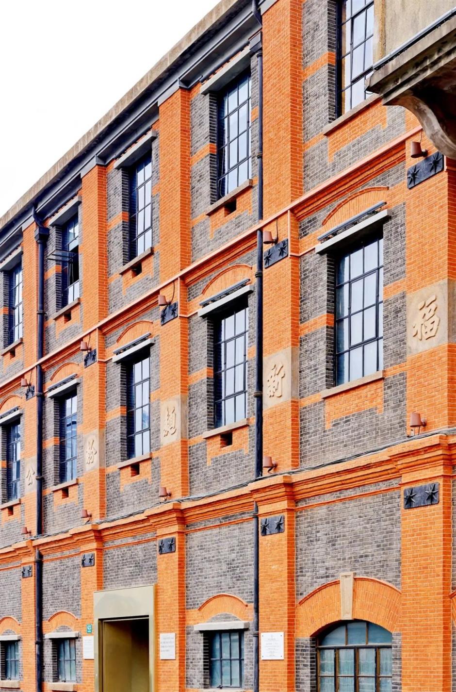 人少景美超文艺!去这条限定Citywalk线路看展+喝咖啡+逛商场~