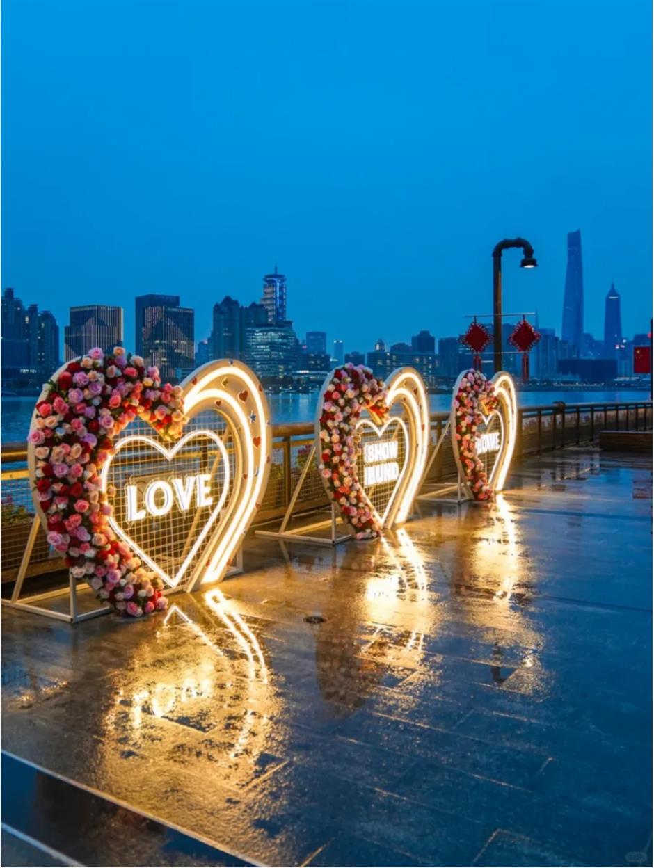 郁金香、水仙花、蔷薇花牆……人少景美的寶藏濱江太浪漫了!