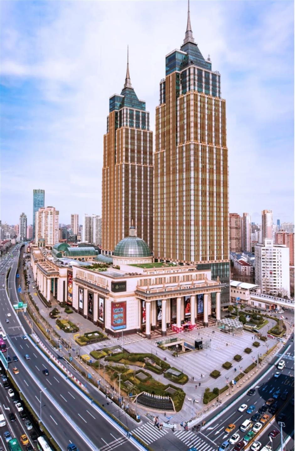 魔都新开的绝美露台!在浦西之巅追一场日落电影→