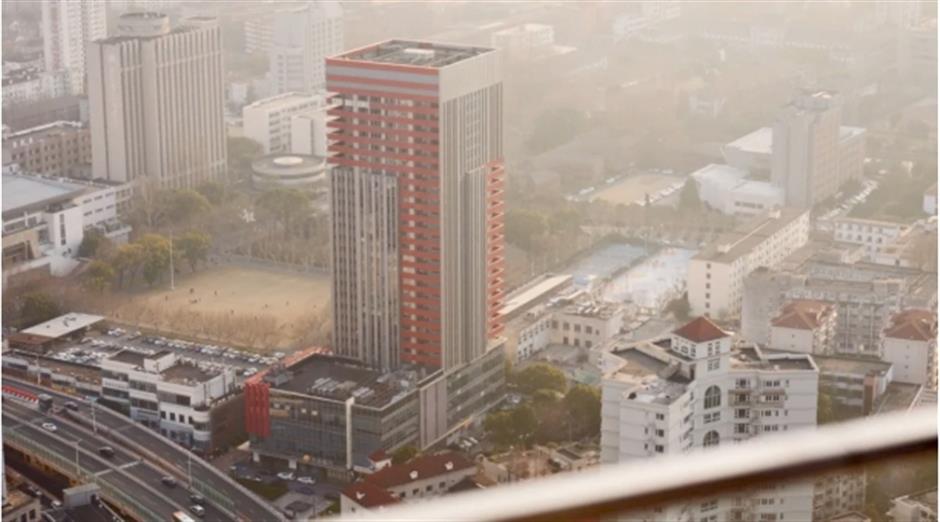 魔都新开的绝美露台!在浦西之巅追一场日落电影→