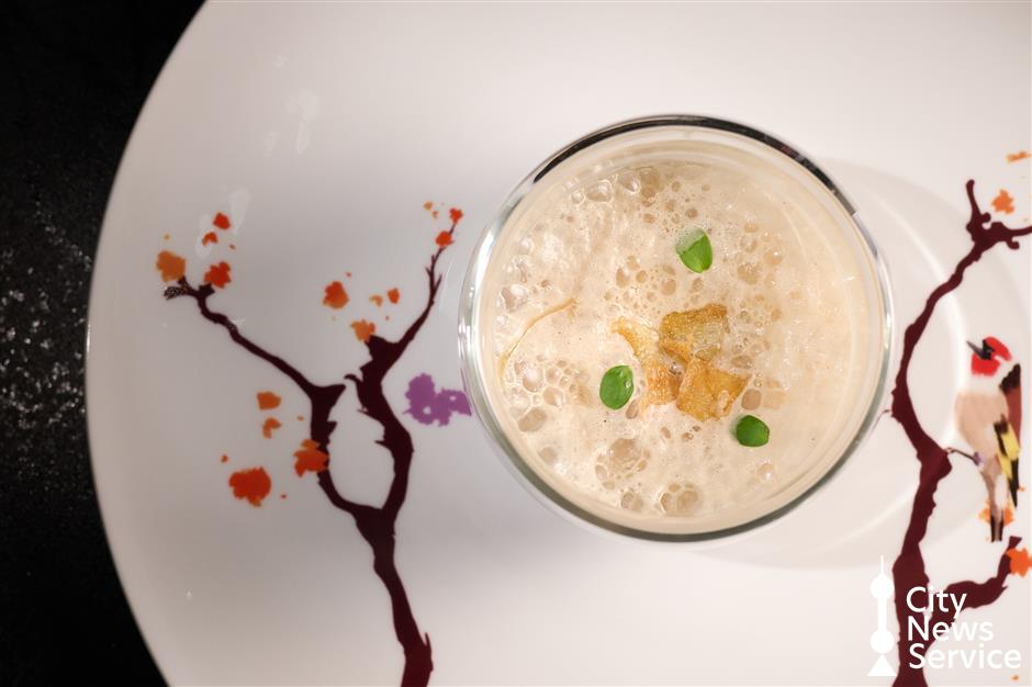 [New Eats] Spanish Molecular Fine Dining w/SciFi Vibes – Nébula