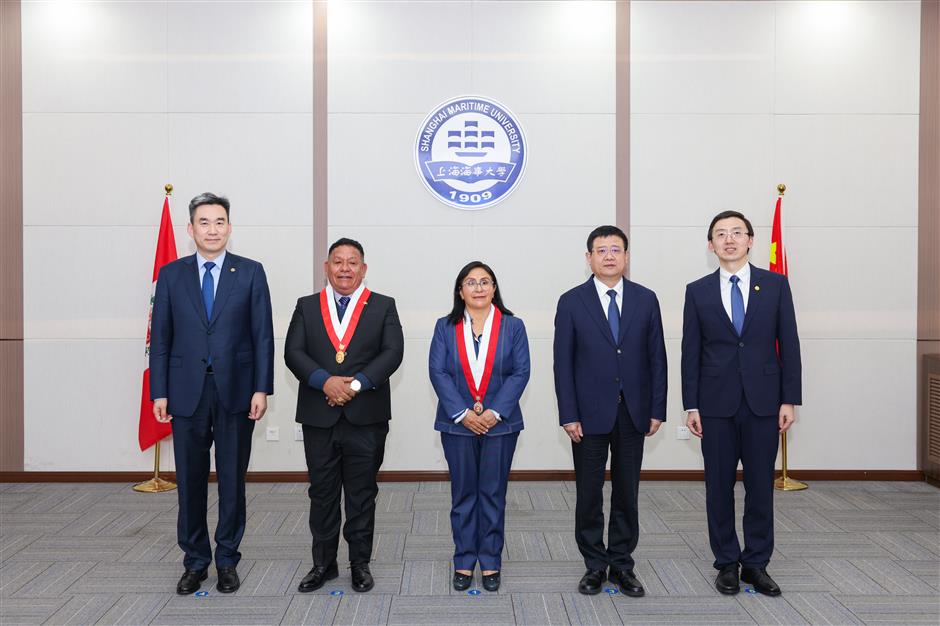 Peru delegation visits maritime university, hails joint smart port project