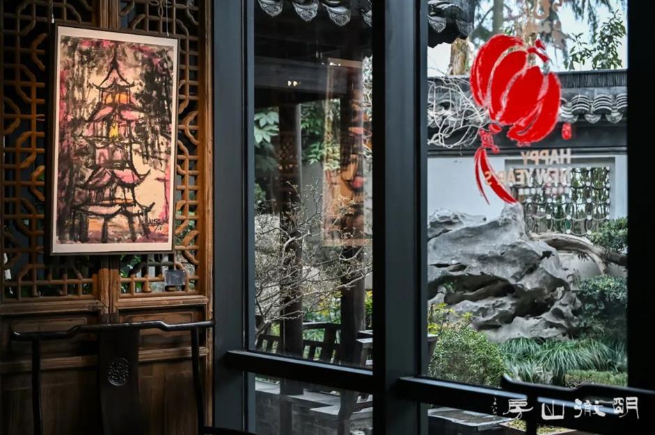 水墨丹青裡的時空疊唱:
季平