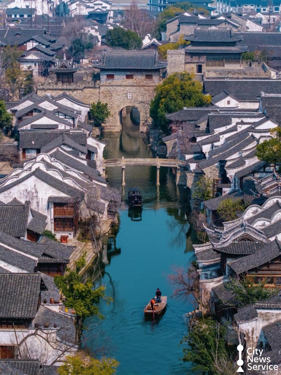 Ancient Haining water town dazzles with spring activities