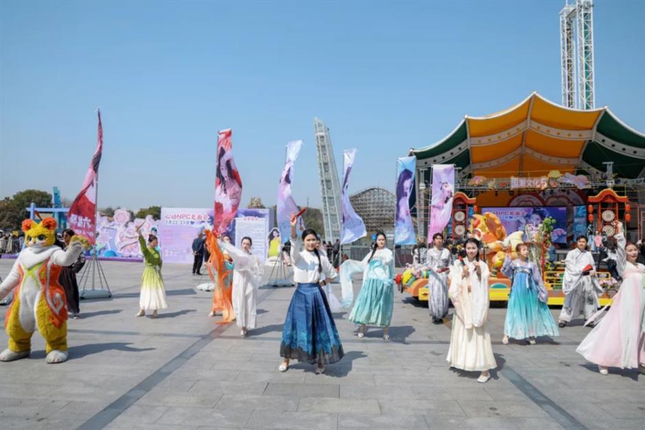 翘首以待!2025 上海欢乐谷国潮文化节,开启国风玄幻潮玩之旅