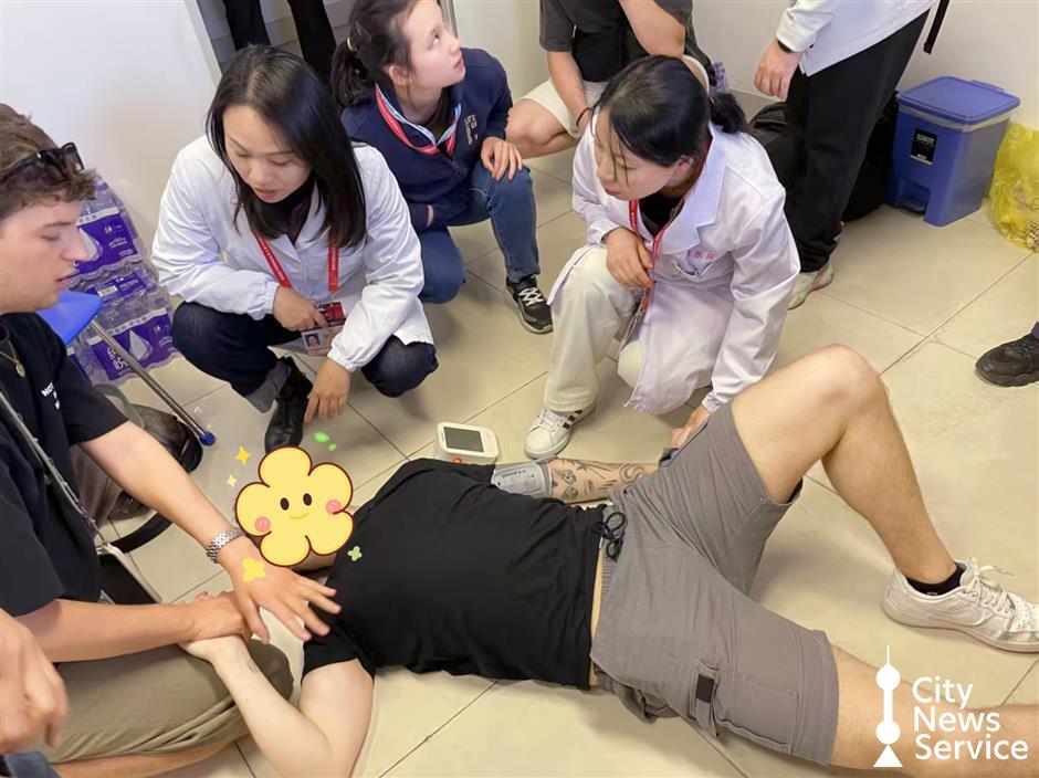 [Expats & Ailments] Jiading: F1 and Excellent Health Service