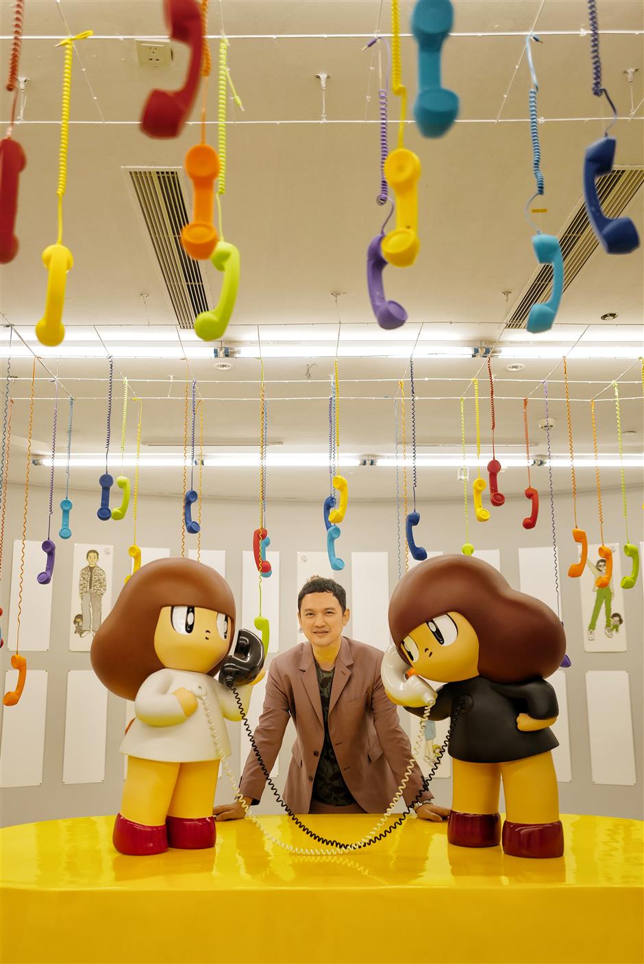 Enter the colorful world of Thailand's Wisut Ponnimit