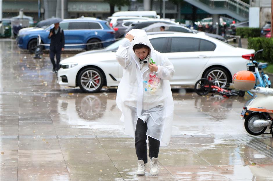 Wet & Wild! Fast & Furious! Shanghai braces for torrid 'inland typhoon'