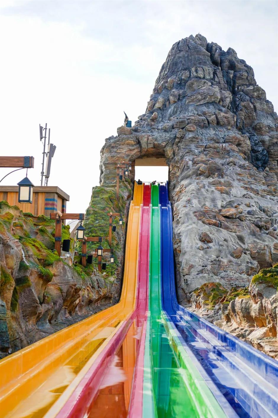 重磅!全国首个空中水上乐园落户上海,即将盛大开园