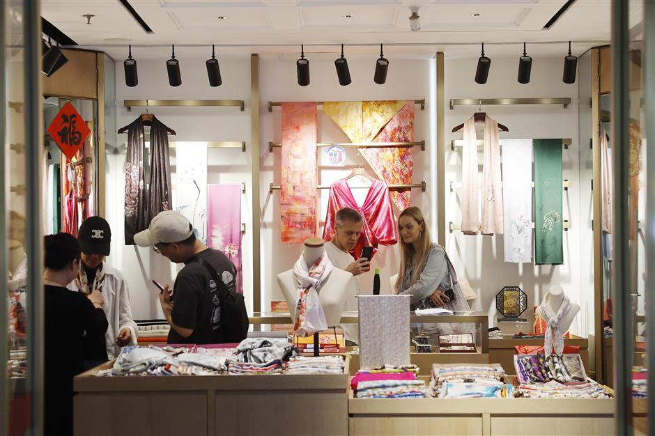 [Hai Streets] Past and Present on China's No. 1 Commercial Street