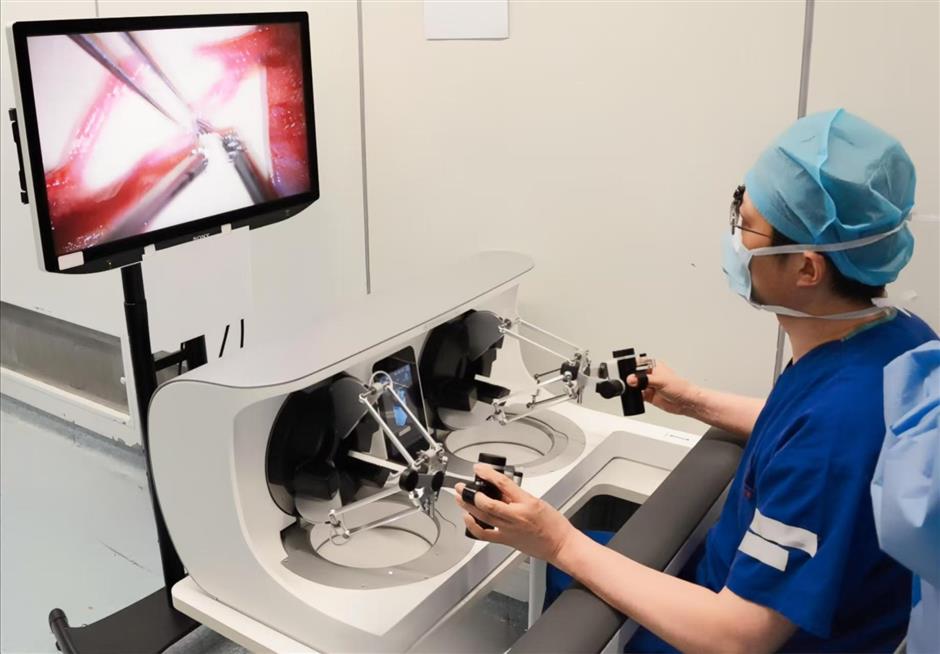 [China Tech] Local medical experts provide boost for robotic surgery
