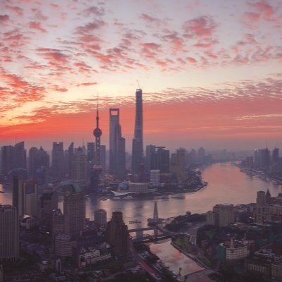 Iconic Huangpu River tells Shanghai's story