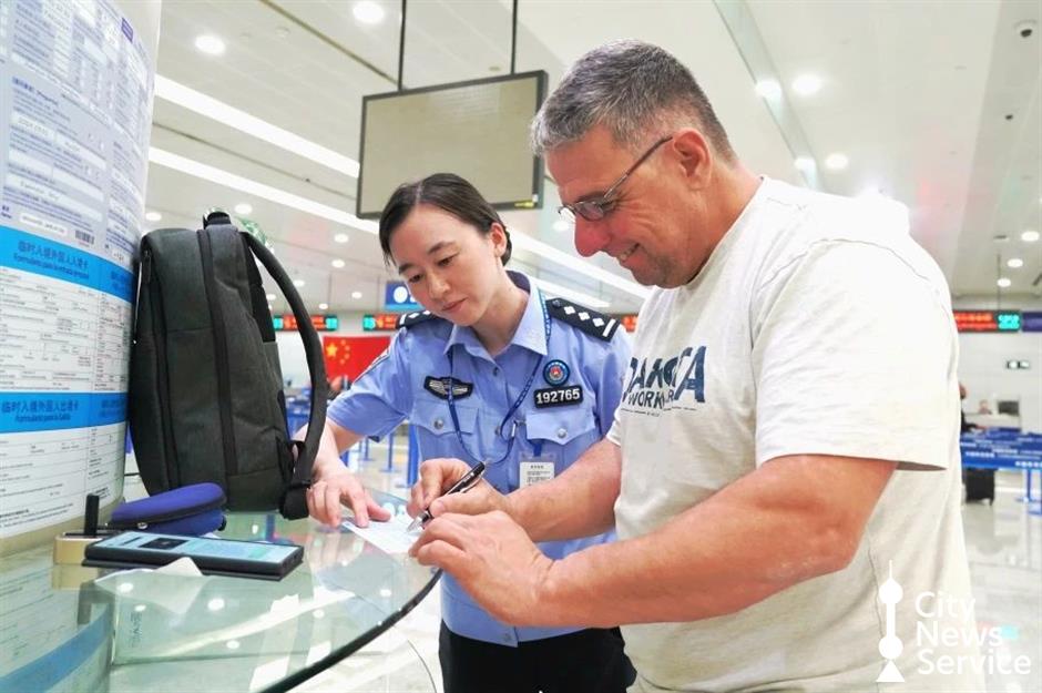 Pudong airport welcomes first visa-free arrivals from 4 Gulf countries