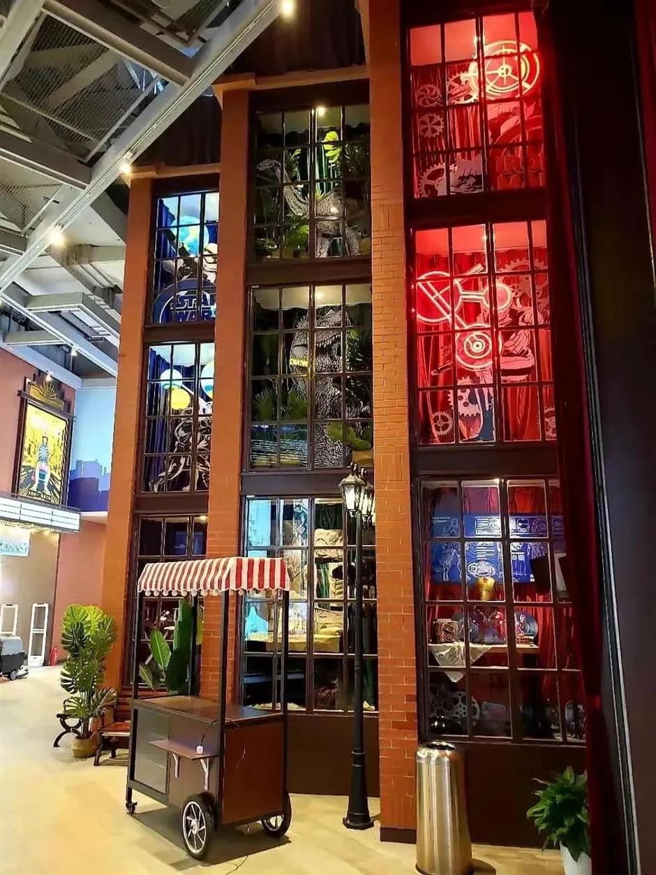 免费观影、免费游船、精品文创、门票折扣…上海国际电影节未来影院一大波心动福利戳这里