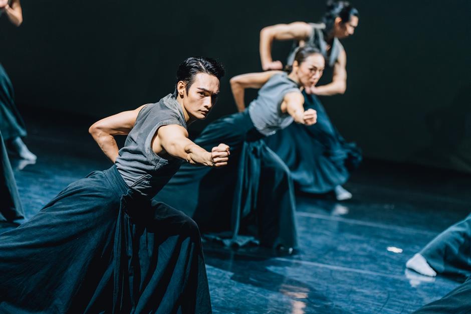 Dance and martial arts combined in Hong Kong Dance Company's 'Convergence'