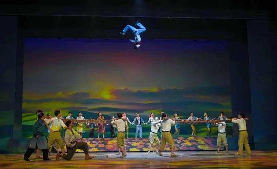 2025年上海舞台藝術優秀劇目展演即將啟幕,
16部佳作輪番上演。