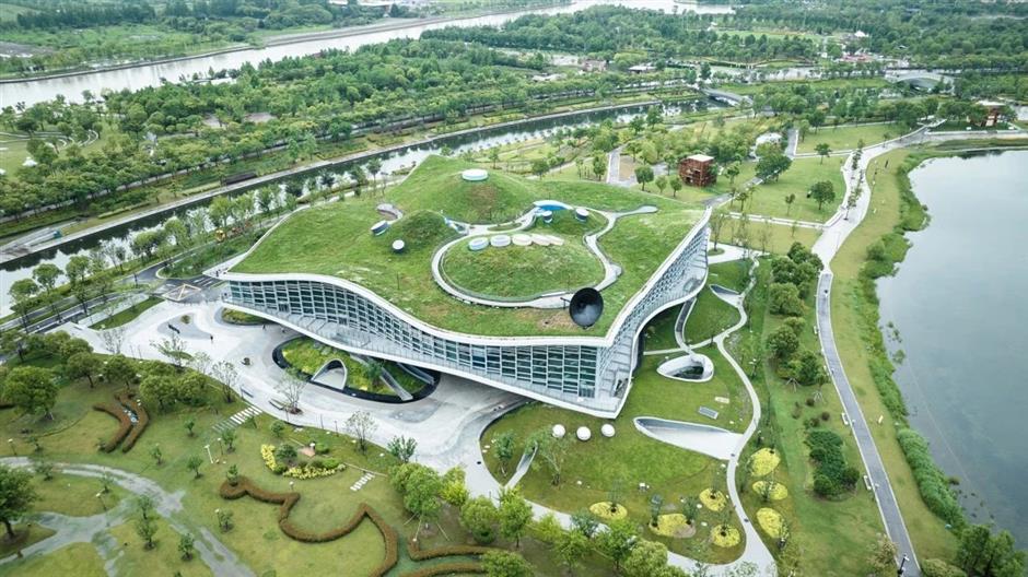 全球最大!開啟售票!就在「上海之魚」畔→