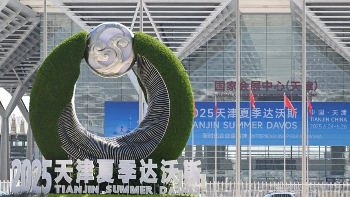 From algorithms to assembly lines: AI resets industries in Davos spotlight