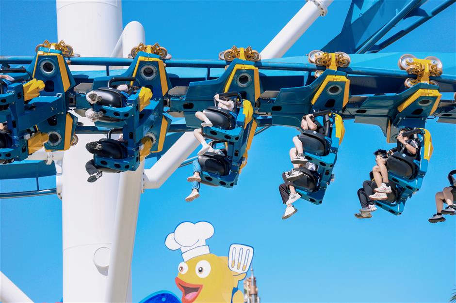 Enjoy enticing attractions at tourist resort