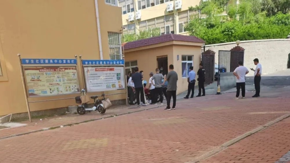 Staffer reportedly dies of heatstroke as Shandong unis rush to install ACs