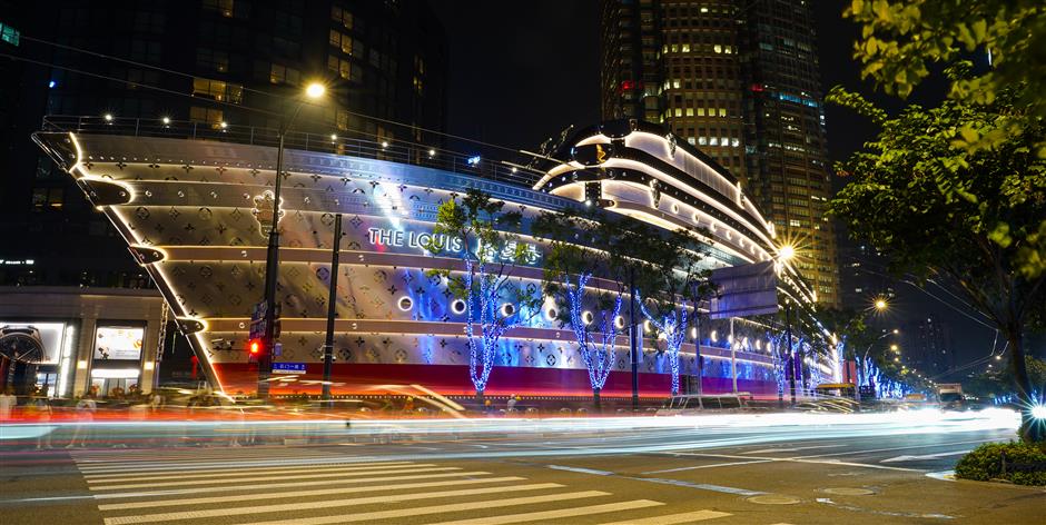 [First in Shanghai] What's Behind the BOOM in SH's 'First Stores'