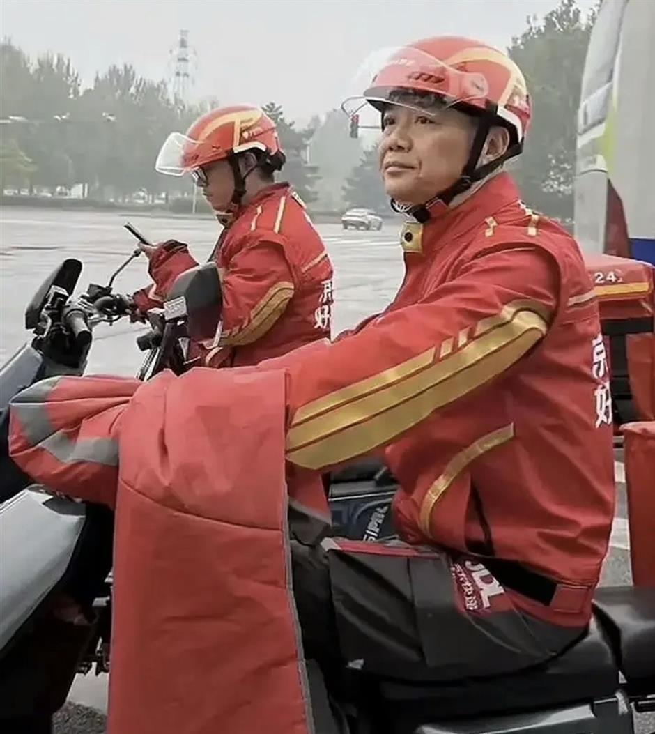 Price war in China's fast-food delivery market a boon for consumers, a bane for corporate bottom lines