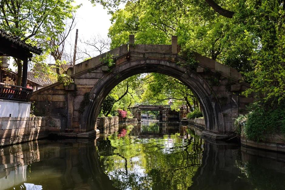 Rail link puts ancient water towns on the tourist trail