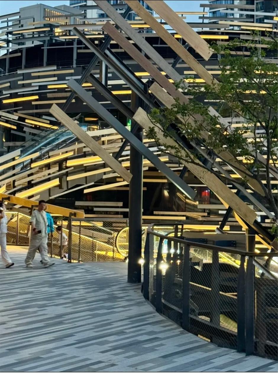 魔都商场新开!国际建筑大师设计地标,自带2万平免费户外运动场