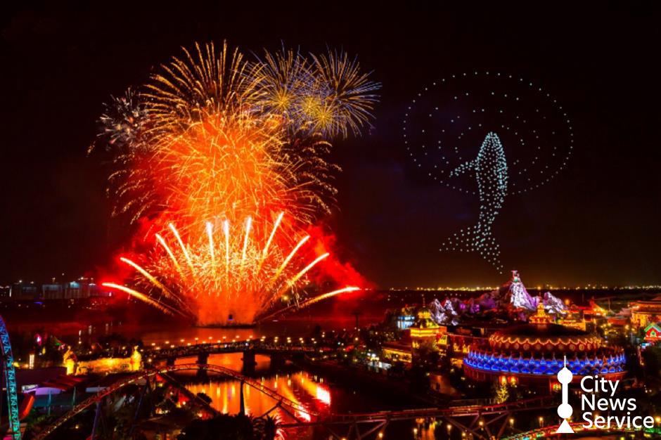 Haichang Ocean Park offers cool respite from scorching summer