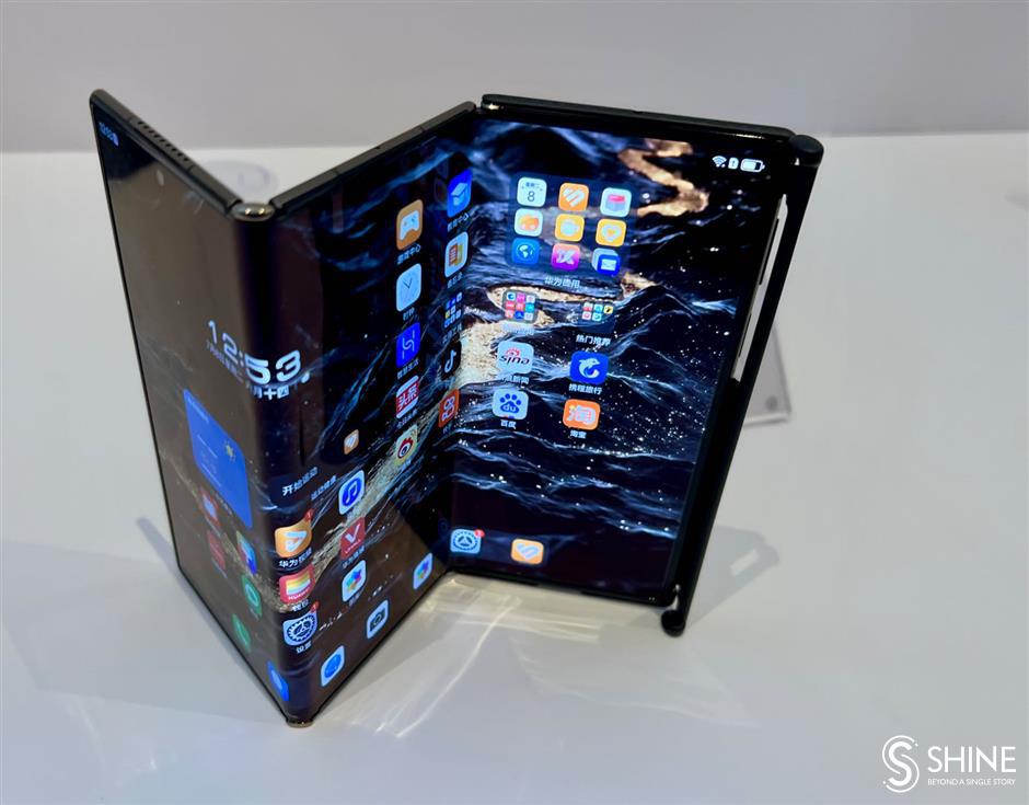 Following the 'North Star,' China's smartphone makers get the jump on Apple in the emerging foldable-phone market