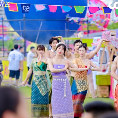 Night market brings Bangkok vibes to Shanghai