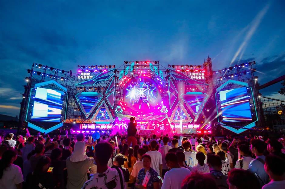 EV Music Festival entertains at Shanghai Happy Valley