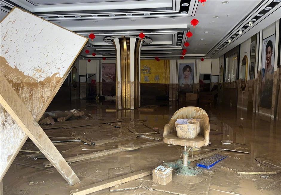 Over 20kg jewelry missing after being washed away in Shaanxi flood